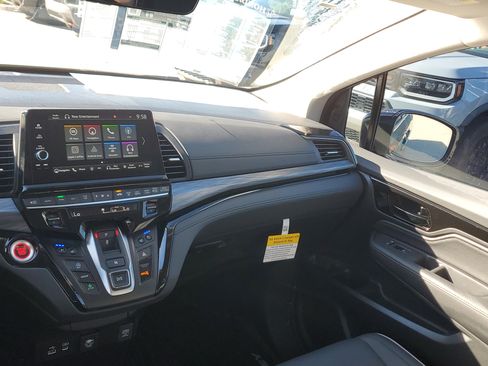 New 2026 Honda Odyssey Elite image 17