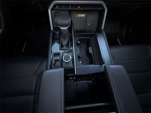 Used 2024 Toyota Tundra Platinum image 21