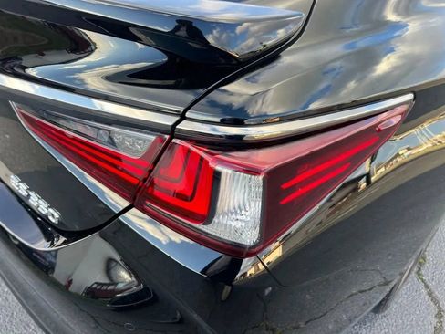 Used 2019 Lexus ES 350 F Sport w/ Accessory Package image 37