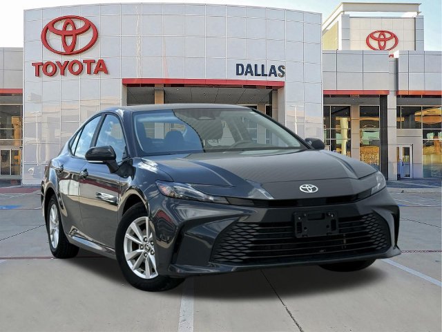 Used 2025 Toyota Camry LE FWD image 1