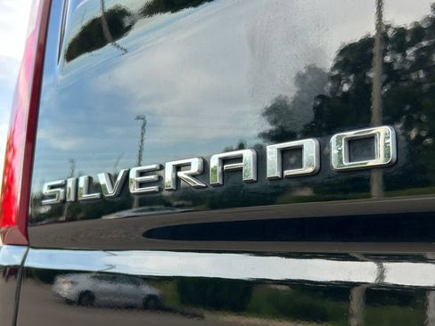 Used 2022 Chevrolet Silverado 1500 RST AWD/4WD image 46