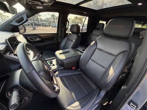Used 2023 Chevrolet Tahoe High Country AWD/4WD image 11