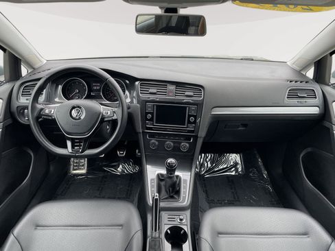 Used 2019 Volkswagen Golf Alltrack AWD/4WD image 5