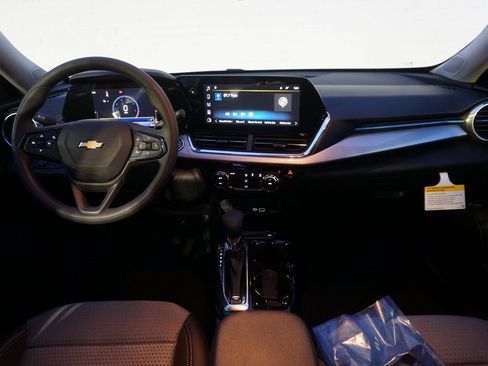 New 2026 Chevrolet Trax LT image 13