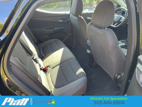 Used 2023 Chevrolet Bolt EUV LT image 43