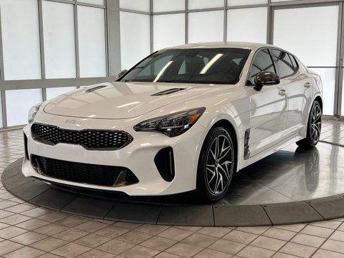 Used 2022 Kia Stinger GT-Line AWD/4WD image 3