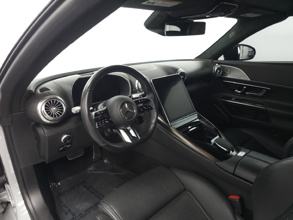Used 2022 Mercedes-Benz SL 63 AMG 4MATIC w/ AMG Aerodynamic Package image 10