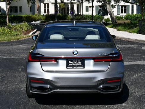 Used 2020 BMW 740i w/ Luxury Rear Seating Package image 5