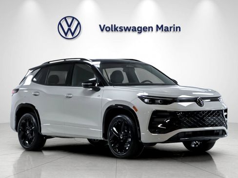 New 2026 Volkswagen Tiguan SE R-Line AWD/4WD image 7