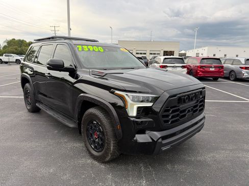 Used 2025 Toyota Sequoia TRD Pro AWD/4WD image 8