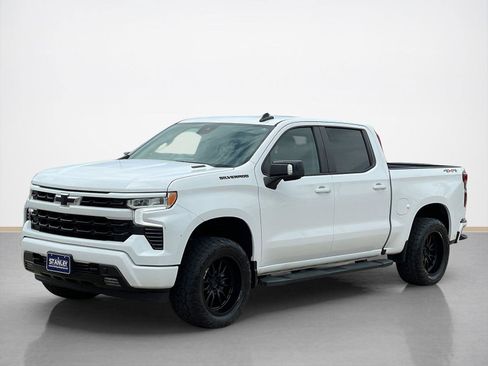 Used 2022 Chevrolet Silverado 1500 RST w/ Convenience Package II image 3