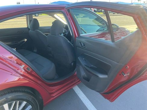 Used 2025 Nissan Altima 2.5 SV image 25