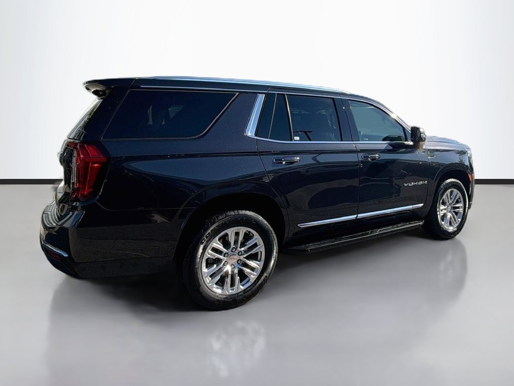 Used 2024 GMC Yukon SLT w/ SLT Luxury Package RWD image 5
