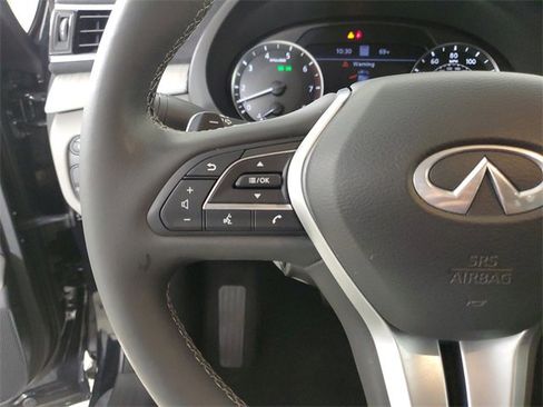 Used 2023 INFINITI QX50 Sensory image 25