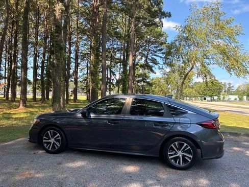 Used 2023 Honda Civic LX image 6