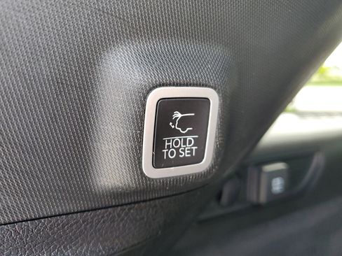 Used 2022 Jeep Grand Cherokee Overland image 19