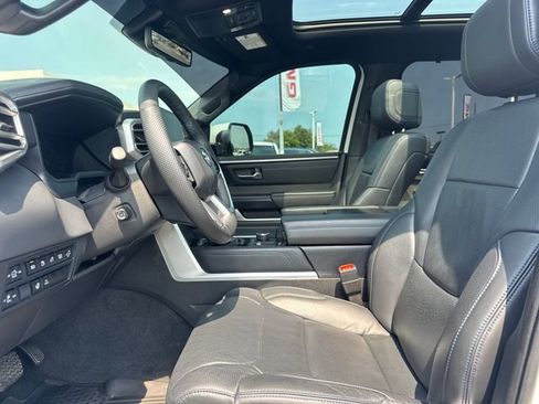 Used 2025 Toyota Tundra Platinum AWD/4WD image 13