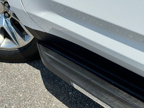 Used 2022 Chevrolet Suburban Premier RWD image 13