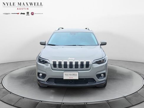 Used 2021 Jeep Cherokee Latitude Lux w/ Comfort/Convenience Group image 18