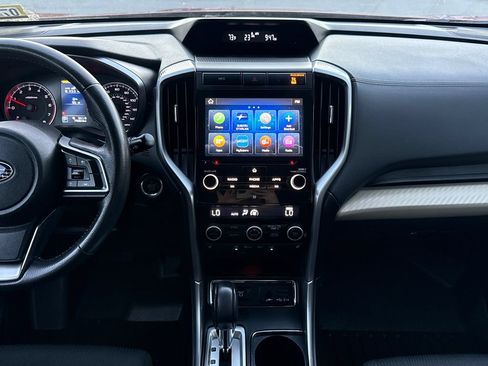 Used 2019 Subaru Ascent Premium AWD/4WD image 17