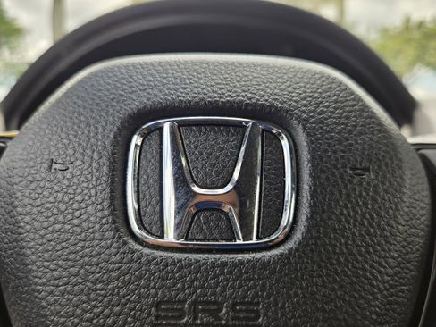 Certified 2025 Honda Civic Sport image 27