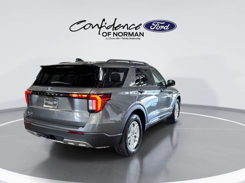 New 2026 Ford Explorer Active w/ Active Comfort Package RWD image 8