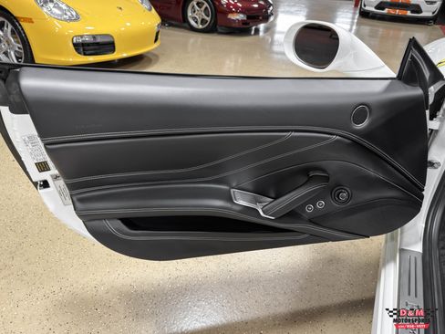 Used 2016 Ferrari California T image 34