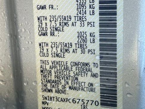 Used 2023 Nissan Rogue SL w/ SL Premium Package image 24