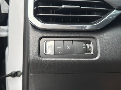 New 2026 GMC Acadia Elevation w/ Elevation Premium Package FWD image 31