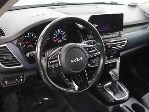 Used 2022 Kia Seltos S FWD image 20