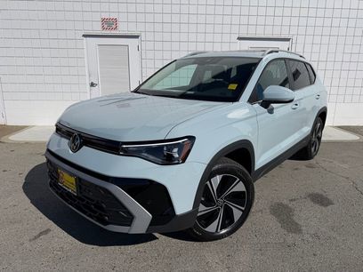 New 2026 Volkswagen Taos SE