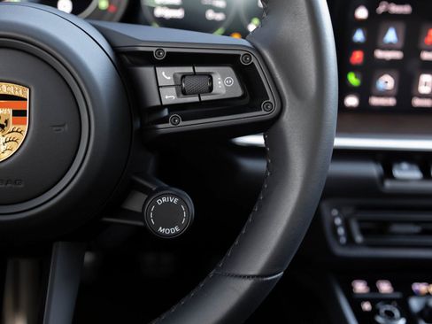 Certified 2023 Porsche 911 Sport Classic image 16