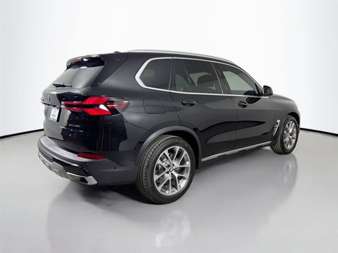 New 2026 BMW X5 xDrive40i w/ Climate Comfort Package AWD/4WD image 5