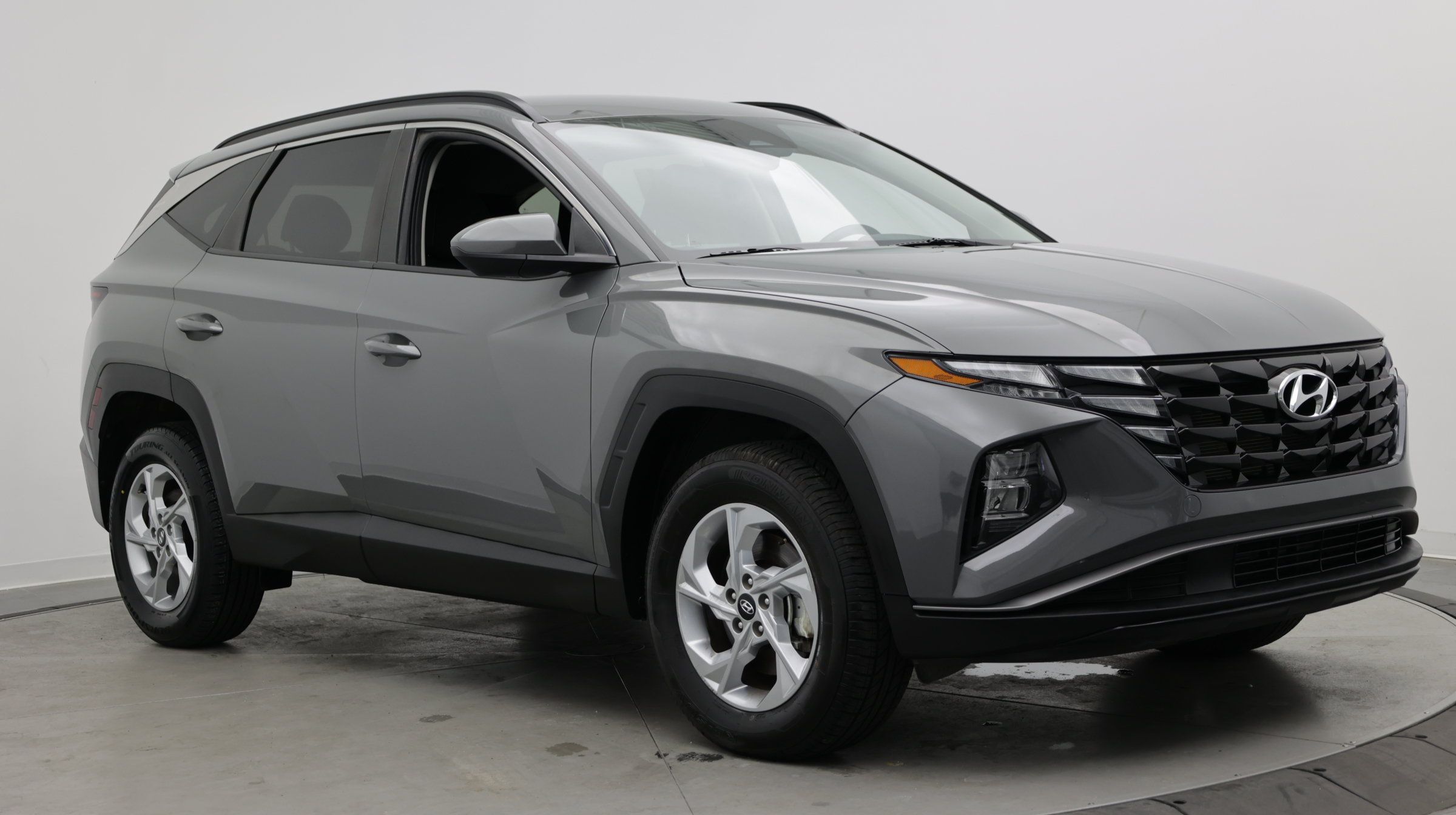Used 2024 Hyundai Tucson SEL AWD/4WD image 3
