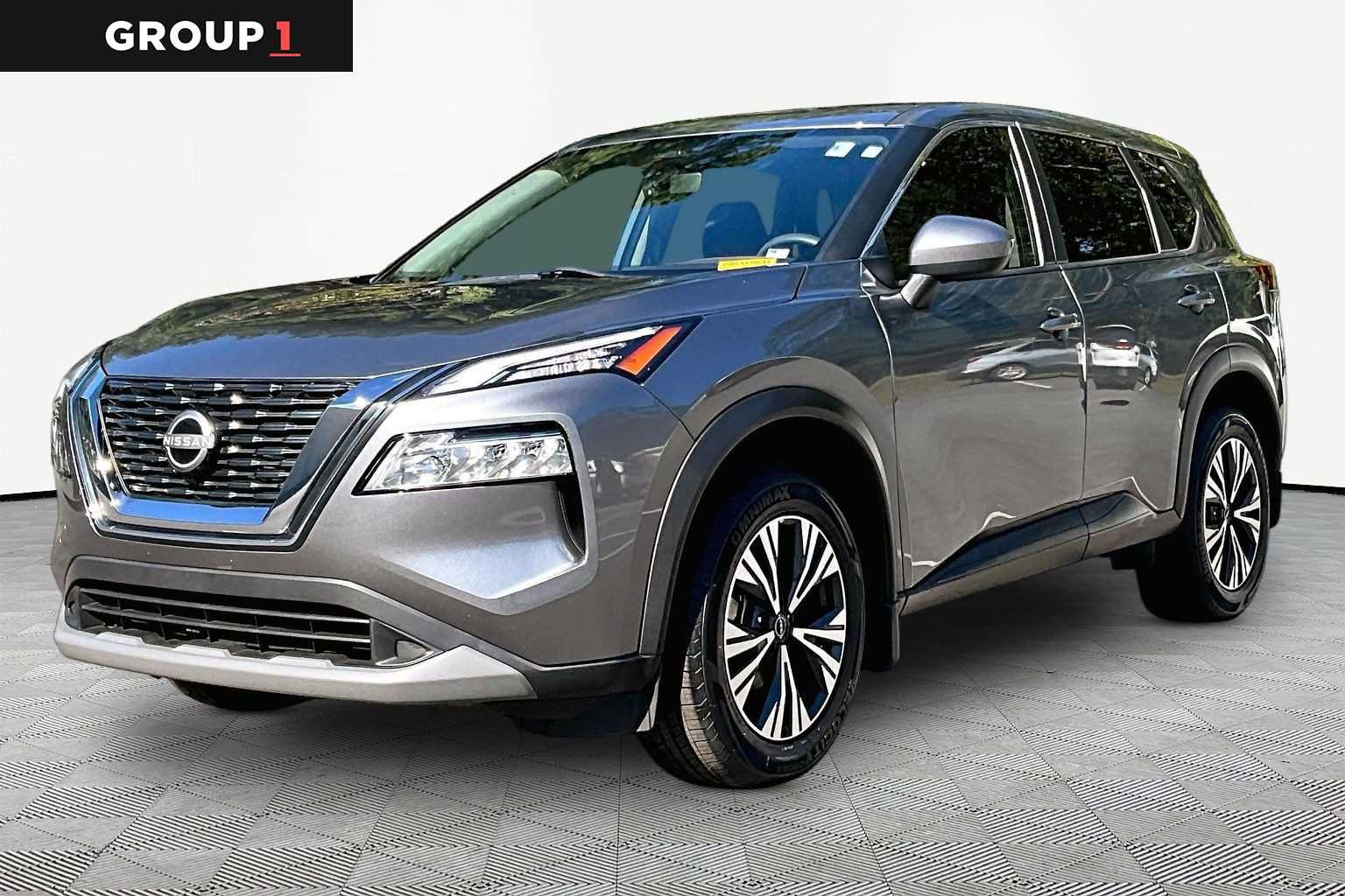 Used 2023 Nissan Rogue SV FWD image 1