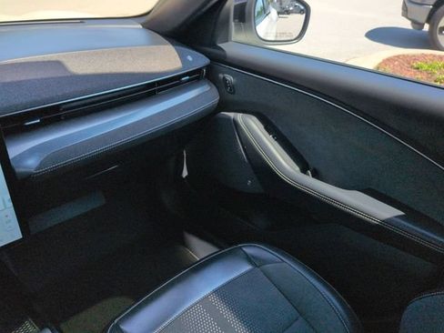Used 2025 Ford Mustang Mach-E GT AWD/4WD image 17