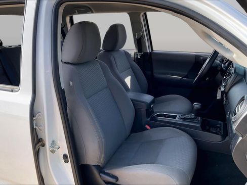 Used 2023 Toyota Tacoma SR AWD/4WD image 9