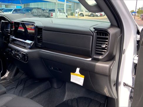 Used 2024 Chevrolet Silverado 1500 RST w/ Rally Edition RWD image 19