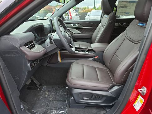 New 2026 Ford Explorer Platinum AWD/4WD image 15