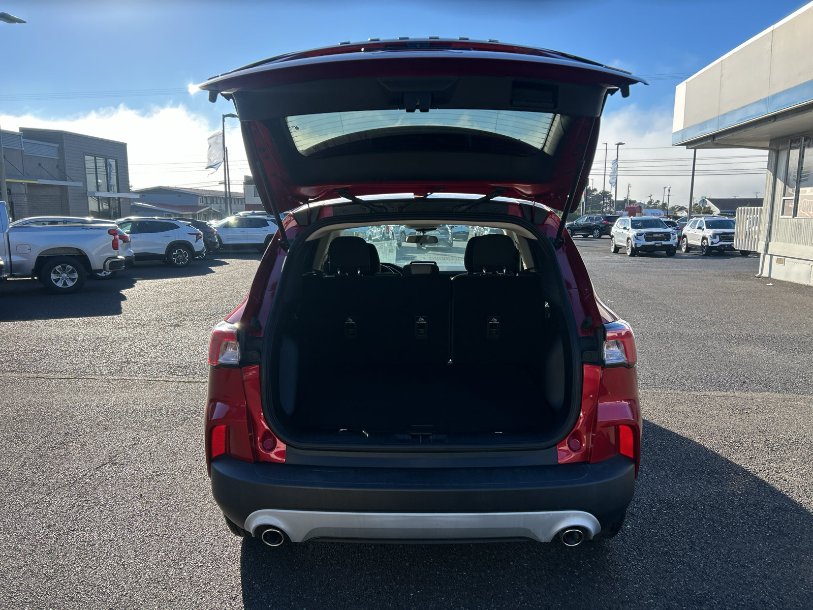 Used 2020 Ford Escape SE Sport FWD image 29