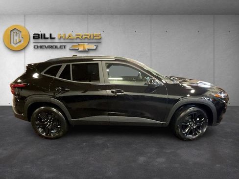 New 2026 Chevrolet Trax ACTIV w/ Sunroof Package image 12