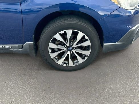 Used 2017 Subaru Outback 2.5i Limited AWD/4WD image 27