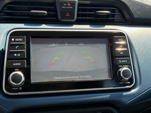 Used 2025 Nissan Versa SV FWD image 22