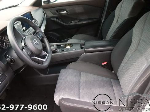 Used 2021 Nissan Rogue SV FWD image 13