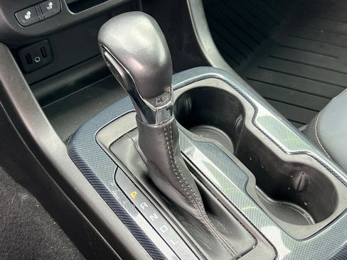 Used 2022 Chevrolet Colorado Z71 w/ Z71 Midnight Edition image 19