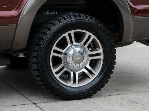 Used 2015 Ford F250 King Ranch w/ FX4 Off-Road Package AWD/4WD image 14