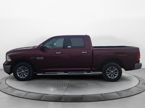 Used 2016 RAM 1500 Classic SLT AWD/4WD image 2