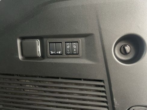 Used 2025 GMC Yukon AT4 Ultimate w/ LPO, Floor Liner Package image 44