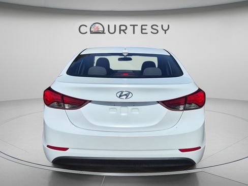 Used 2016 Hyundai Elantra SE FWD image 7