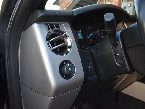 Used 2017 Ford Expedition EL XLT w/ Equipment Group 202A image 21